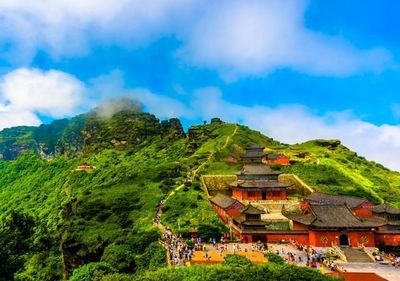 你去过梵净山旅游吗?这里的美景宏观,非常刺激,值得一去