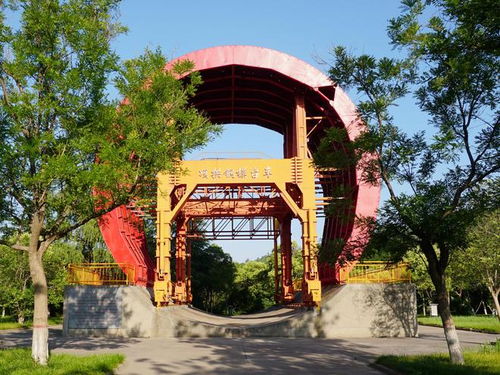 黄河小浪底水利枢纽 水利治理咽喉与生态旅游新地标