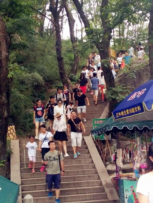 山清水秀北九水 小长假期间加强管理迎客忙