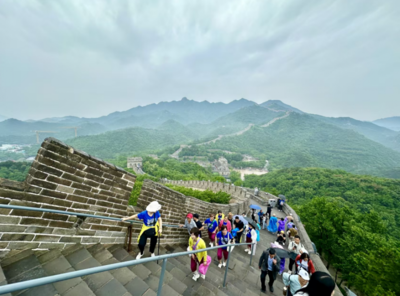 端午首日八达岭再现“水墨丹青”奇景，园区多措并举保障游客体验